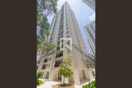 Apartamento à venda com 70m², 2 quartos e 2 vagas Apartamento à venda com 70m², 2 quartos e 2 vagasFachada