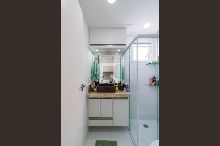 Apartamento à venda com 70m², 2 quartos e 2 vagas Apartamento à venda com 70m², 2 quartos e 2 vagasBanheiro