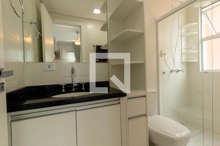 Banheiro da Suíte de apartamento para alugar com 1 quarto, 35m² em Centro, Curitiba