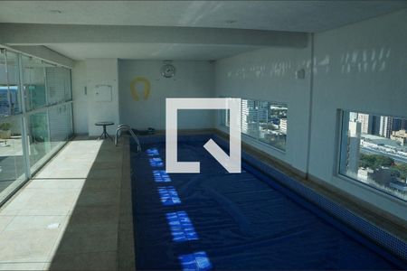 Área comum - Piscina de apartamento para alugar com 1 quarto, 35m² em Centro, Curitiba