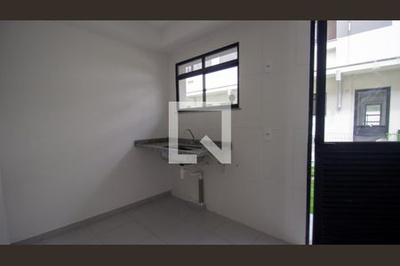 Casa à venda com 62m², 2 quartos e 1 vaga Casa à venda com 62m², 2 quartos e 1 vagaCozinha e Área de Serviço