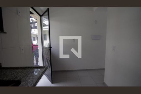 Casa à venda com 62m², 2 quartos e 1 vaga Casa à venda com 62m², 2 quartos e 1 vagaCozinha e Área de Serviço
