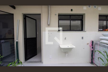 Casa à venda com 62m², 2 quartos e 1 vaga Casa à venda com 62m², 2 quartos e 1 vagaCozinha e Área de Serviço