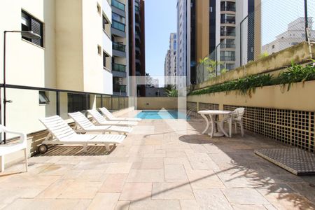 Apartamento à venda com 97m², 3 quartos e 2 vagas Apartamento à venda com 97m², 3 quartos e 2 vagasÁrea comum - Piscina