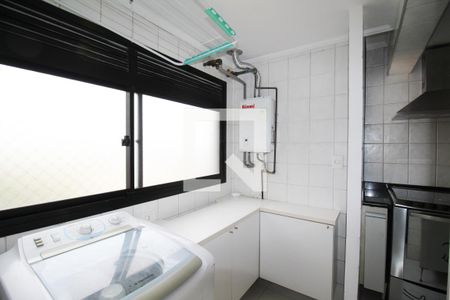 Apartamento à venda com 97m², 3 quartos e 2 vagas Apartamento à venda com 97m², 3 quartos e 2 vagasÁrea de Serviço