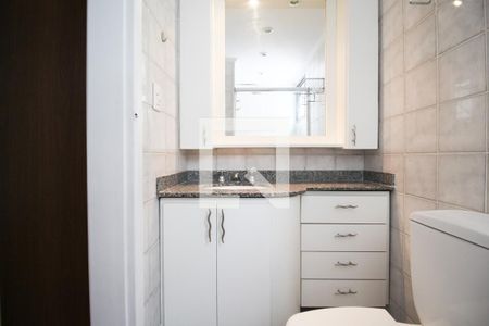 Apartamento à venda com 97m², 3 quartos e 2 vagas Apartamento à venda com 97m², 3 quartos e 2 vagasBanheiro da Suíte