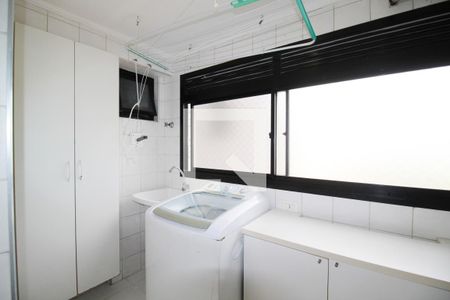 Apartamento à venda com 97m², 3 quartos e 2 vagas Apartamento à venda com 97m², 3 quartos e 2 vagasÁrea de Serviço