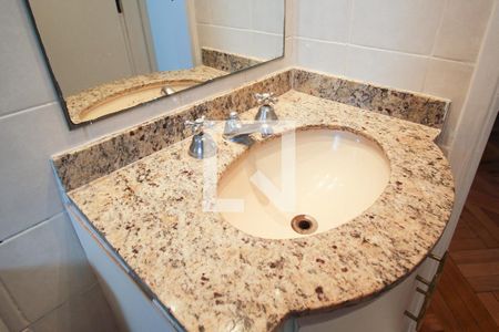 Apartamento à venda com 97m², 3 quartos e 2 vagas Apartamento à venda com 97m², 3 quartos e 2 vagasBanheiro