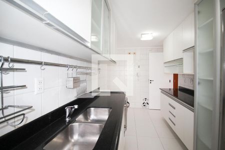 Apartamento à venda com 97m², 3 quartos e 2 vagas Apartamento à venda com 97m², 3 quartos e 2 vagasCozinha