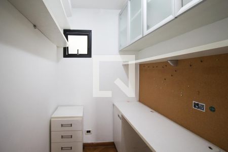 Apartamento à venda com 97m², 3 quartos e 2 vagas Apartamento à venda com 97m², 3 quartos e 2 vagasEscritório