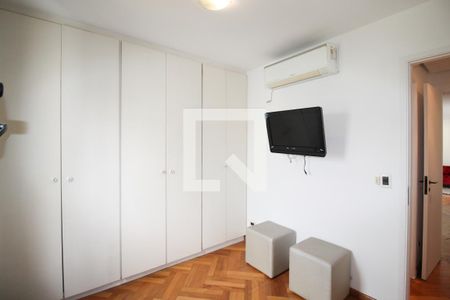 Apartamento à venda com 97m², 3 quartos e 2 vagas Apartamento à venda com 97m², 3 quartos e 2 vagasQuarto