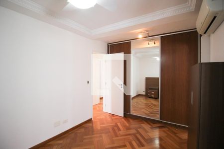 Apartamento à venda com 97m², 3 quartos e 2 vagas Apartamento à venda com 97m², 3 quartos e 2 vagasSuíte