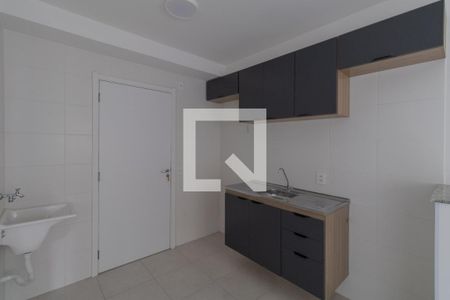 Cozinha e Área de Serviço de apartamento à venda com 2 quartos, 33m² em Itaquera, São Paulo