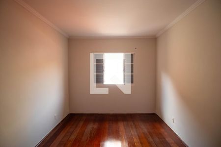 Casa para alugar com 160m², 3 quartos e 2 vagas Casa para alugar com 160m², 3 quartos e 2 vagasQuarto 02