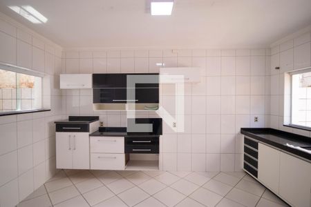Casa para alugar com 160m², 3 quartos e 2 vagas Casa para alugar com 160m², 3 quartos e 2 vagasCozinha