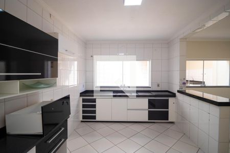 Casa para alugar com 160m², 3 quartos e 2 vagas Casa para alugar com 160m², 3 quartos e 2 vagasCozinha