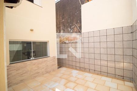 Casa para alugar com 160m², 3 quartos e 2 vagas Casa para alugar com 160m², 3 quartos e 2 vagasQuintal