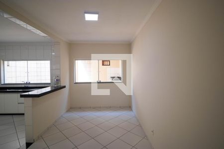 Casa para alugar com 160m², 3 quartos e 2 vagas Casa para alugar com 160m², 3 quartos e 2 vagasCopa