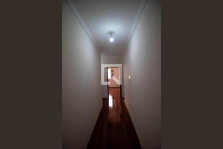 Casa para alugar com 160m², 3 quartos e 2 vagas Casa para alugar com 160m², 3 quartos e 2 vagasCorredor