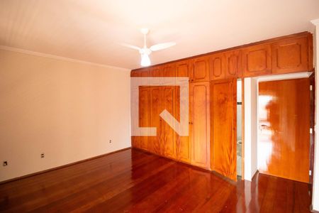 Casa para alugar com 160m², 3 quartos e 2 vagas Casa para alugar com 160m², 3 quartos e 2 vagasSuíte