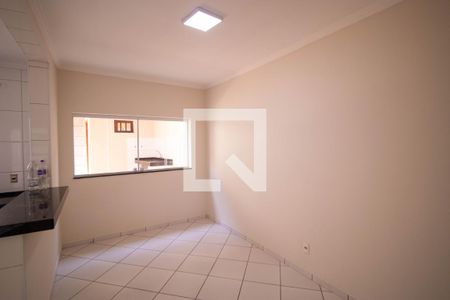 Casa para alugar com 160m², 3 quartos e 2 vagas Casa para alugar com 160m², 3 quartos e 2 vagasCopa