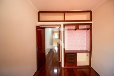 Casa para alugar com 160m², 3 quartos e 2 vagas Casa para alugar com 160m², 3 quartos e 2 vagasQuarto 01