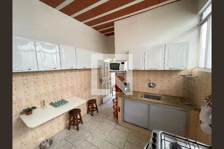 Casa à venda com 85m², 3 quartos e 1 vaga Casa à venda com 85m², 3 quartos e 1 vagaCozinha