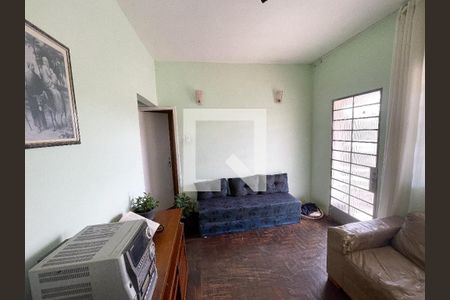 Casa à venda com 85m², 3 quartos e 1 vaga Casa à venda com 85m², 3 quartos e 1 vagaSala