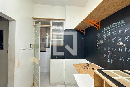 Apartamento à venda com 300m², 4 quartos e 2 vagasQuarto de Serviço