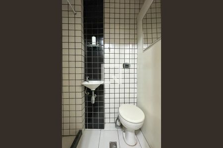 Apartamento à venda com 300m², 4 quartos e 2 vagasBanheiro de serviço