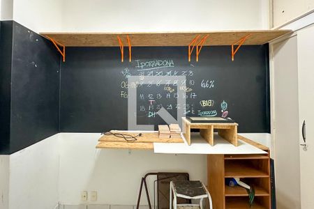 Apartamento à venda com 300m², 4 quartos e 2 vagasQuarto de Serviço