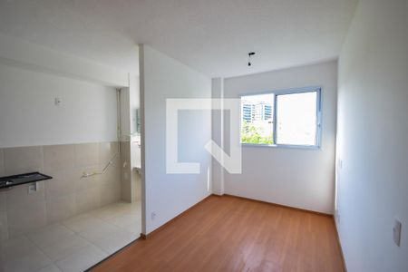 Sala de apartamento para alugar com 1 quarto, 32m² em Todos Os Santos, Rio de Janeiro