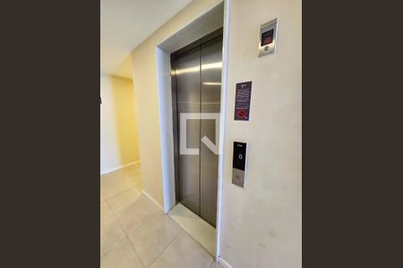 Apartamento para alugar com 32m², 1 quarto e sem vagaElevador