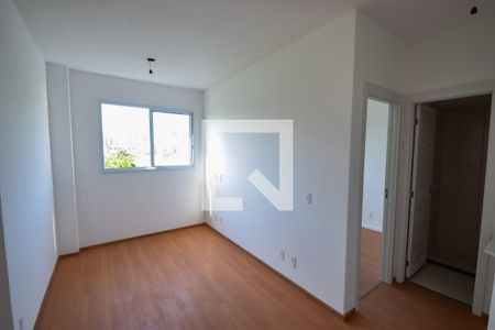 Sala de apartamento para alugar com 1 quarto, 32m² em Todos Os Santos, Rio de Janeiro