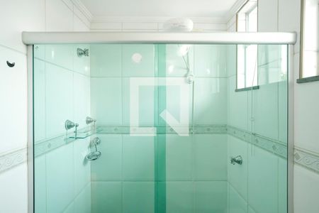 Casa à venda com 200m², 3 quartos e 5 vagasBanheiro da suíte