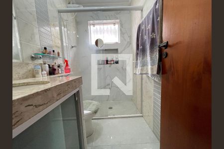 Casa à venda com 150m², 3 quartos e 2 vagas Casa à venda com 150m², 3 quartos e 2 vagasBanheiro da Suíte