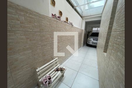 Casa à venda com 150m², 3 quartos e 2 vagas Casa à venda com 150m², 3 quartos e 2 vagasEntrada