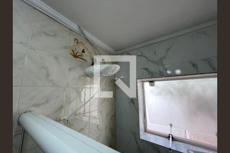 Casa à venda com 150m², 3 quartos e 2 vagas Casa à venda com 150m², 3 quartos e 2 vagasBanheiro Social