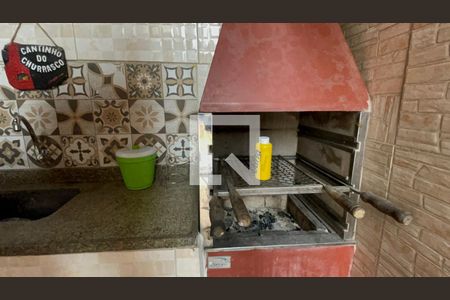 Casa à venda com 150m², 3 quartos e 2 vagas Casa à venda com 150m², 3 quartos e 2 vagasChurrasqueira