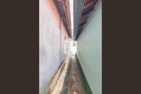 Casa para alugar com 288m², 2 quartos e sem vaga Casa para alugar com 288m², 2 quartos e sem vagaCorredor