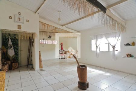 Casa à venda com 192m², 2 quartos e 4 vagasÁrea externa