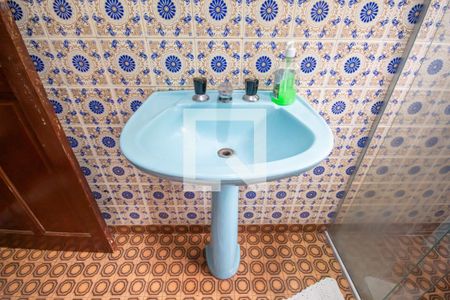 Casa à venda com 150m², 3 quartos e 3 vagas Casa à venda com 150m², 3 quartos e 3 vagasBanheiro