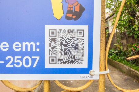 Casa à venda com 150m², 3 quartos e 3 vagas Casa à venda com 150m², 3 quartos e 3 vagasENSP-70