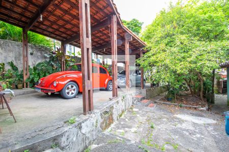 Casa à venda com 150m², 3 quartos e 3 vagas Casa à venda com 150m², 3 quartos e 3 vagasGaragem