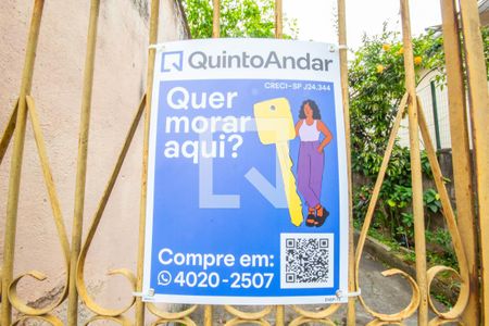 Casa à venda com 150m², 3 quartos e 3 vagas Casa à venda com 150m², 3 quartos e 3 vagasPlaca