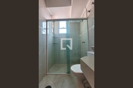 Casa à venda com 300m², 3 quartos e 5 vagasBanheiro da suíte 3