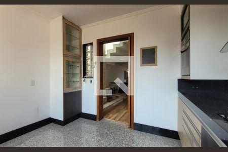 Casa à venda com 300m², 3 quartos e 5 vagasCozinha