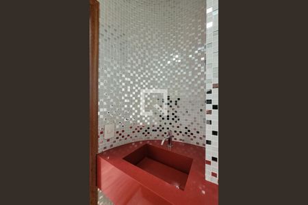 Casa à venda com 300m², 3 quartos e 5 vagasLavabo