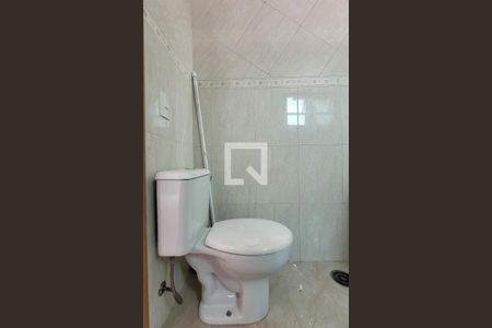 Casa à venda com 300m², 3 quartos e 5 vagasBanheiro da suíte 2