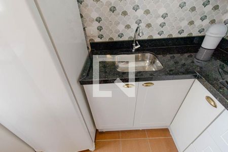 Cozinha e Área de Serviço de apartamento para alugar com 1 quarto, 33m² em Centro, Curitiba